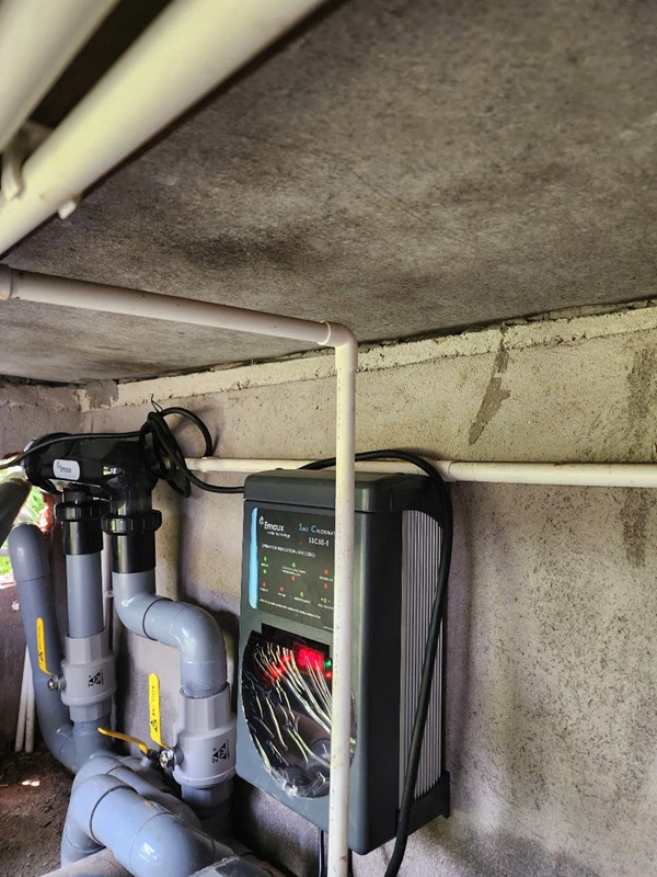 Lắp đặt bộ điện phân muối cho hồ bơi chú Sơn tại Vũng Tàu