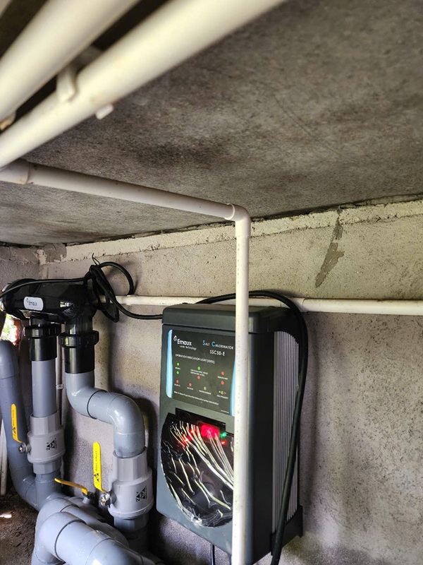 Lắp đặt bộ điện phân muối cho hồ bơi chú Sơn tại Vũng Tàu