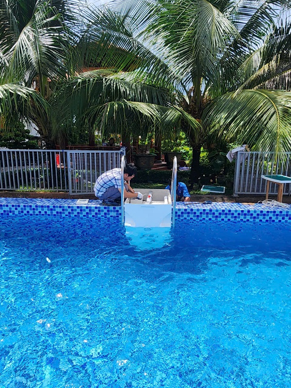 Máy lọc nước hồ bơi nhà chị Vân