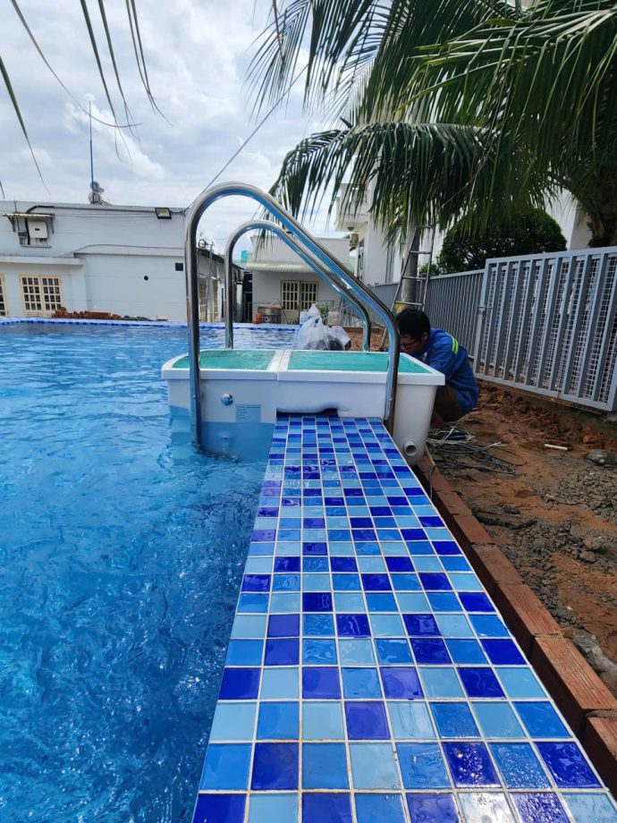 Máy lọc nước hồ bơi nhà chị Vân