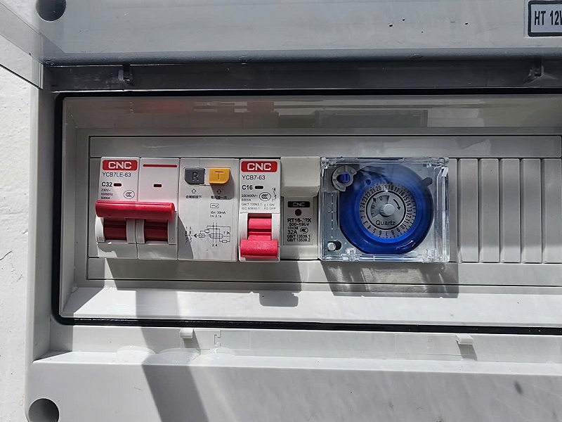 Máy lọc nước hồ bơi nhà chị Vân