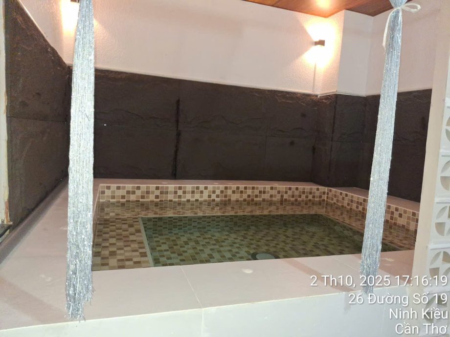 Hệ thống bể sục tại Galaxy Sauna Cần Thơ