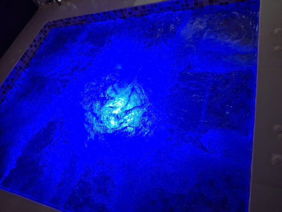 Hệ thống bể sục tại Galaxy Sauna Cần Thơ