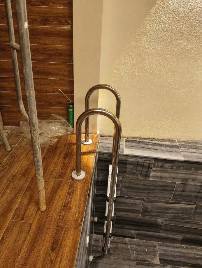 Thi công hồ bơi gia đình chị Thảo