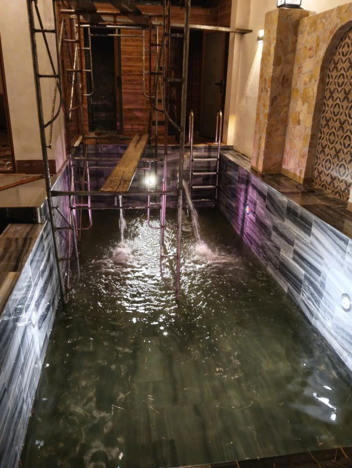 Thi công hồ bơi gia đình chị Thảo