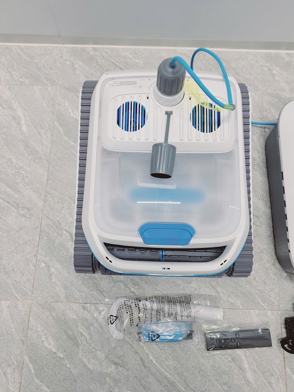 Robot vệ sinh hồ bơi Airrobo