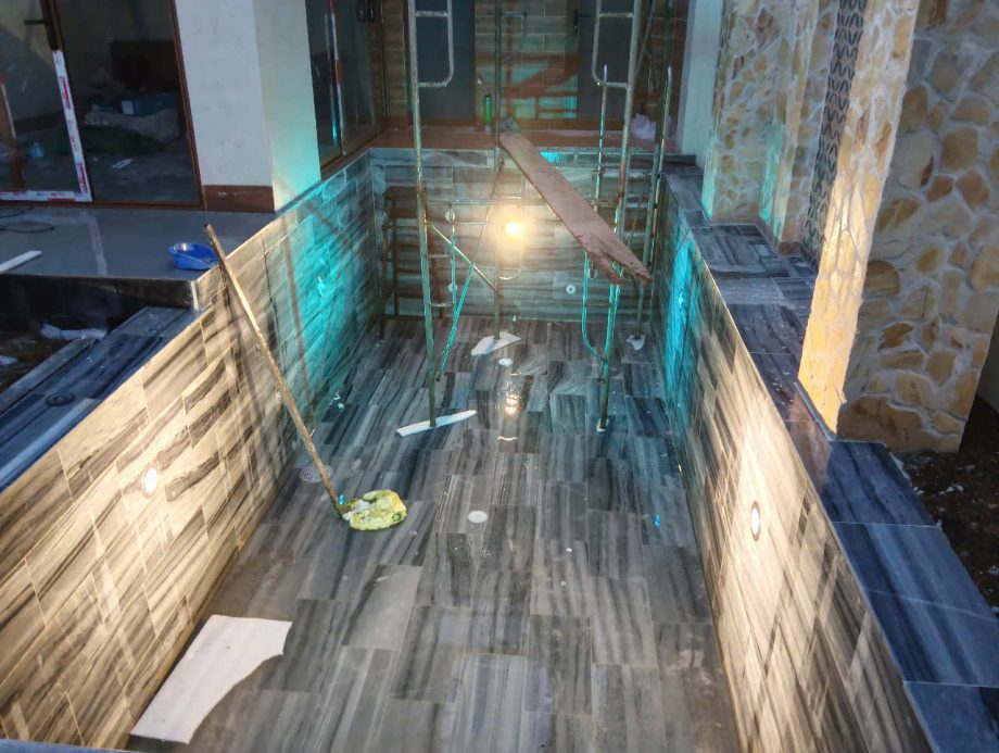 Thi công hồ bơi gia đình chị Thảo